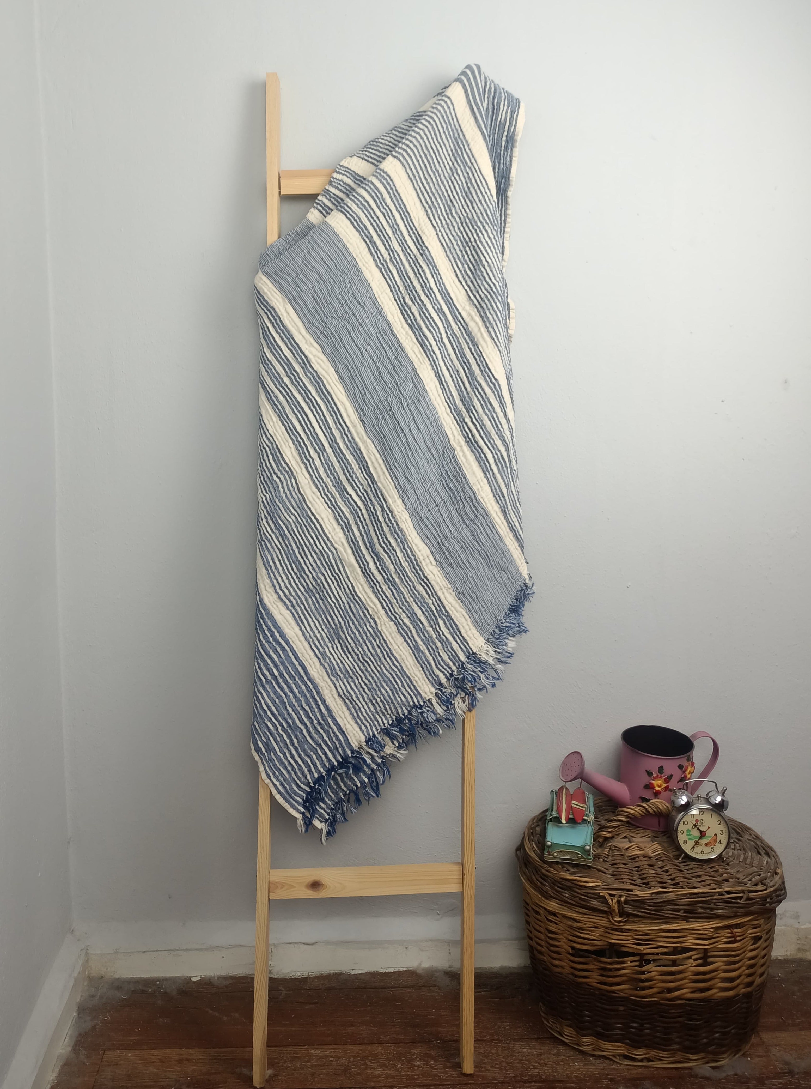 Muslin Blanket "Waves"