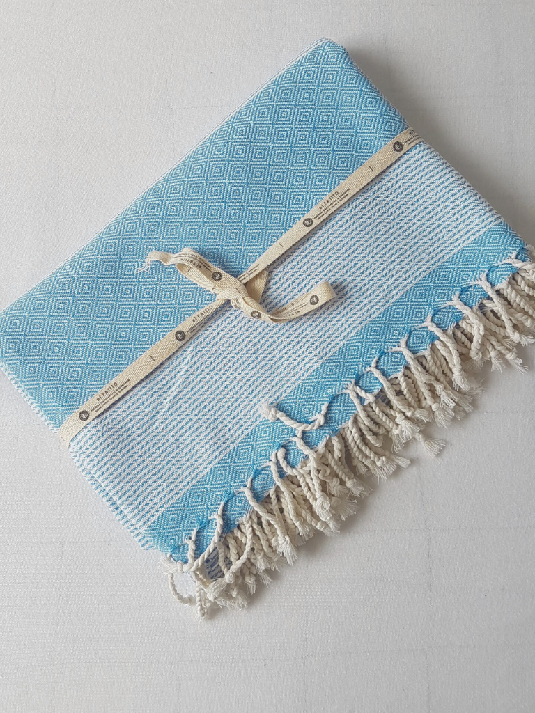 Nordic Series Bed Throw, Hand-loomed Twin Bedspread, Blanket - 150*200cm (59"x78")