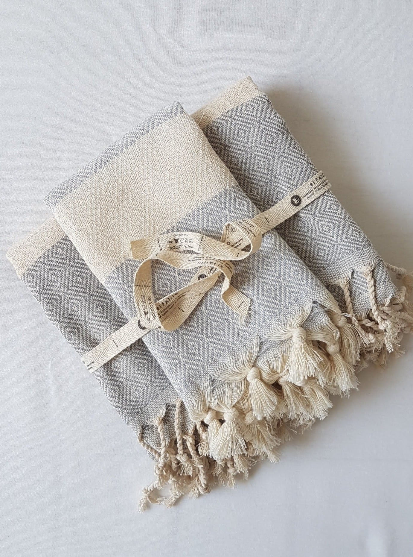el patito towels and bathrobes 100% natural cotton turkish towels hand towels size 45 x 90 cm 18'' x 35" grey